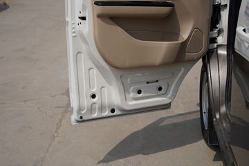 ������Խ ��Խ��V5 2.6T 2�� ���綯��ʽ���䳵41.86kWhͼƬ