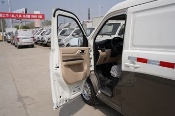������Խ ��Խ��V5 2.6T 2�� ���綯��ʽ���䳵41.86kWhͼƬ