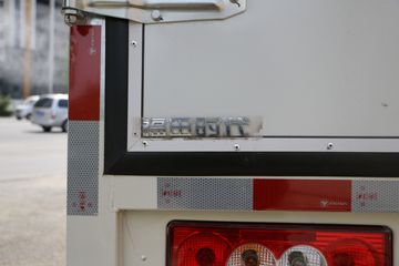 ʱ С֮2 1.6L 122  3.3׵ʽ΢()(BJ5035XXY5JV5-51)ͼƬ