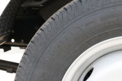 欧铃汽车 V5系列 122马力 3.61米单排栏板轻卡(国六)(ZB1032VDD2L)