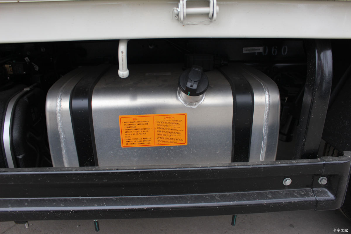  СC 95 4X2 3.2ж()(BJ3042D8PBA-01)                                                