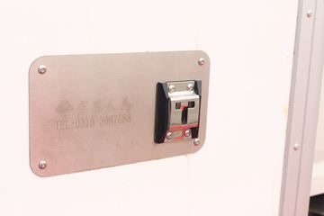 ���� ˧��Q6 ����ʿ ����� 160���� 4X2 4.015����س�(����)(4.33�ٱ�)(HFC5048XLCP71K2C7S)ͼƬ