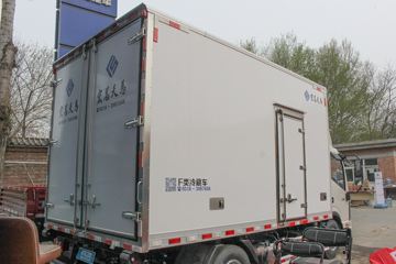 ���� ˧��Q6 ����ʿ ����� 160���� 4X2 4.015����س�(����)(4.33�ٱ�)(HFC5048XLCP71K2C7S)ͼƬ