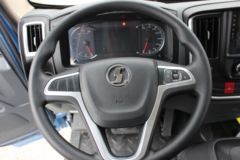 陕汽轻卡 德龙K3000 4.18米厢式纯电动轻卡(YTQ5042XXYJEEV336)98.04kWh