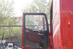 一汽解放 J7重卡 460马力 8X4 9.5米栏板载货车(CA1310P77K24T4E6)