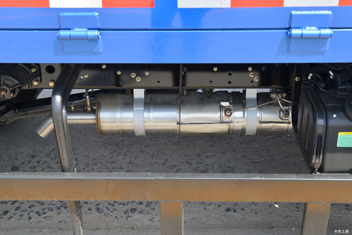 �ɵ��³� T3ϵ�� 158���� 4X2 3.75����ж��(����)����                                                