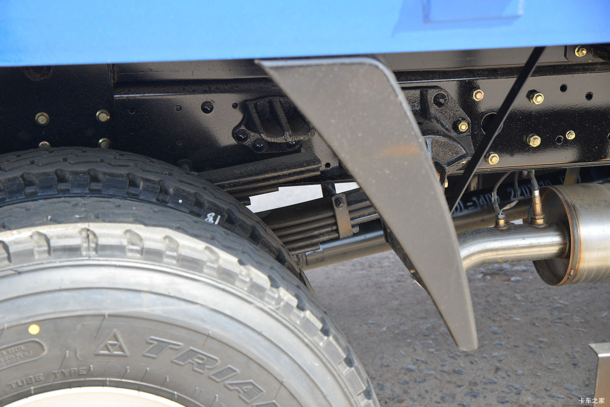 �ɵ��³� T3ϵ�� 158���� 4X2 3.75����ж��(����)����                                                