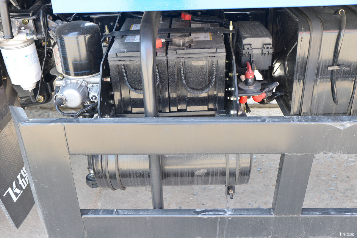 �ɵ��³� T3ϵ�� 158���� 4X2 3.75����ж��(����)����                                                