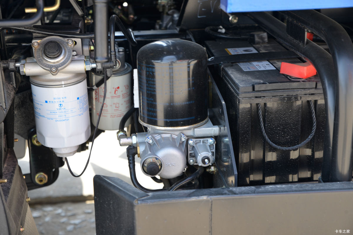 �ɵ��³� T3ϵ�� 158���� 4X2 3.75����ж��(����)����                                                