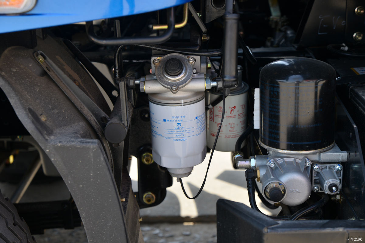 �ɵ��³� T3ϵ�� 158���� 4X2 3.75����ж��(����)����                                                