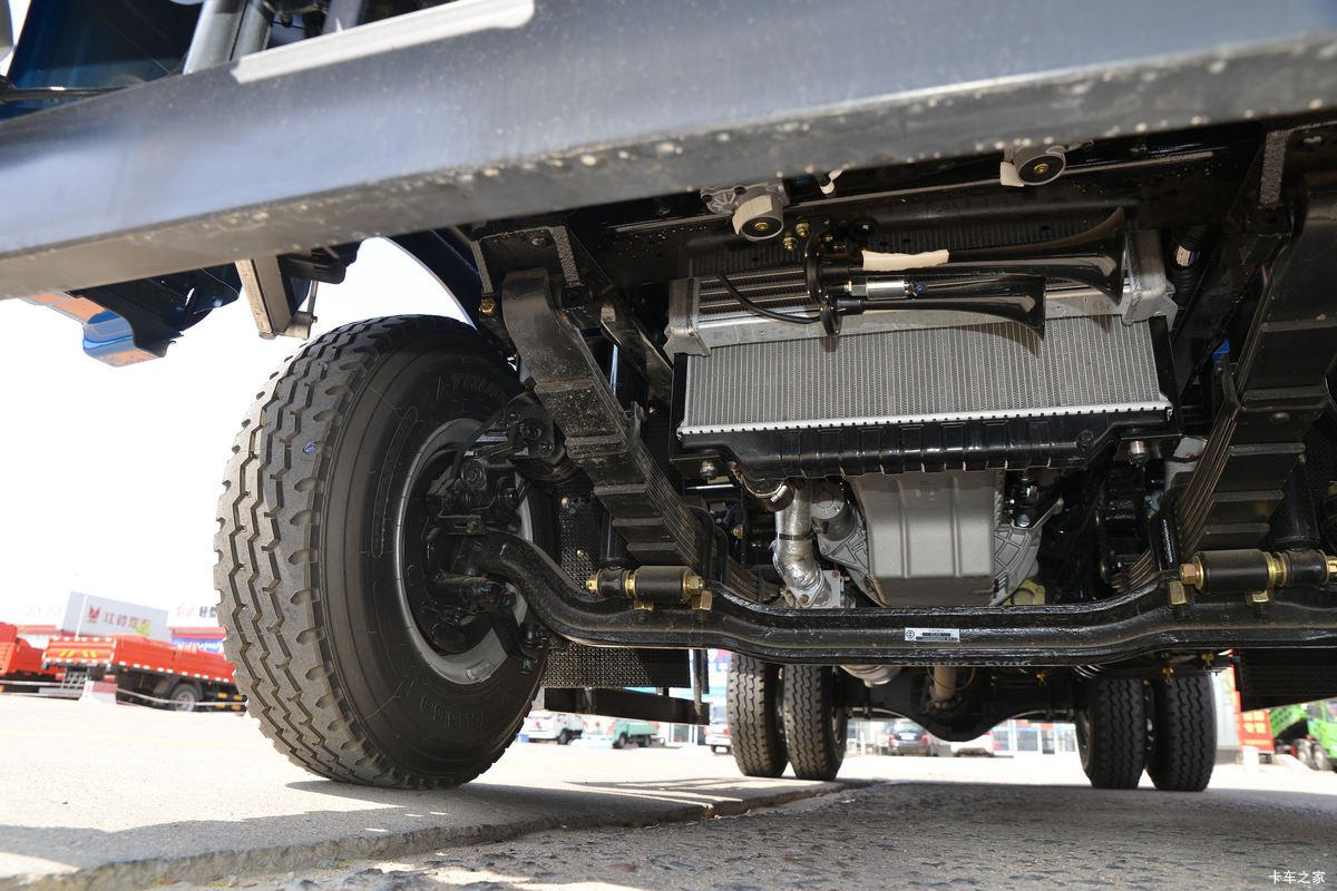 �ɵ��³� T3ϵ�� 158���� 4X2 3.75����ж��(����)����                                                