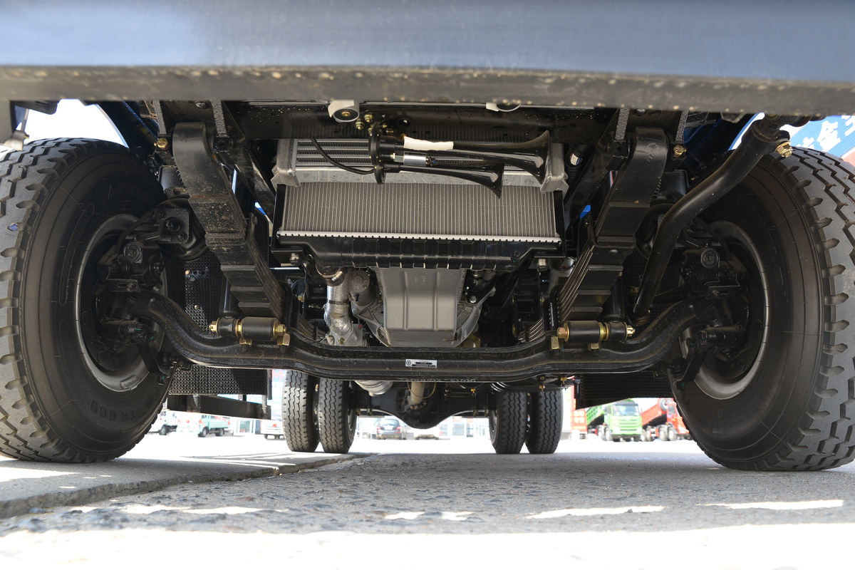 �ɵ��³� T3ϵ�� 158���� 4X2 3.75����ж��(����)����                                                