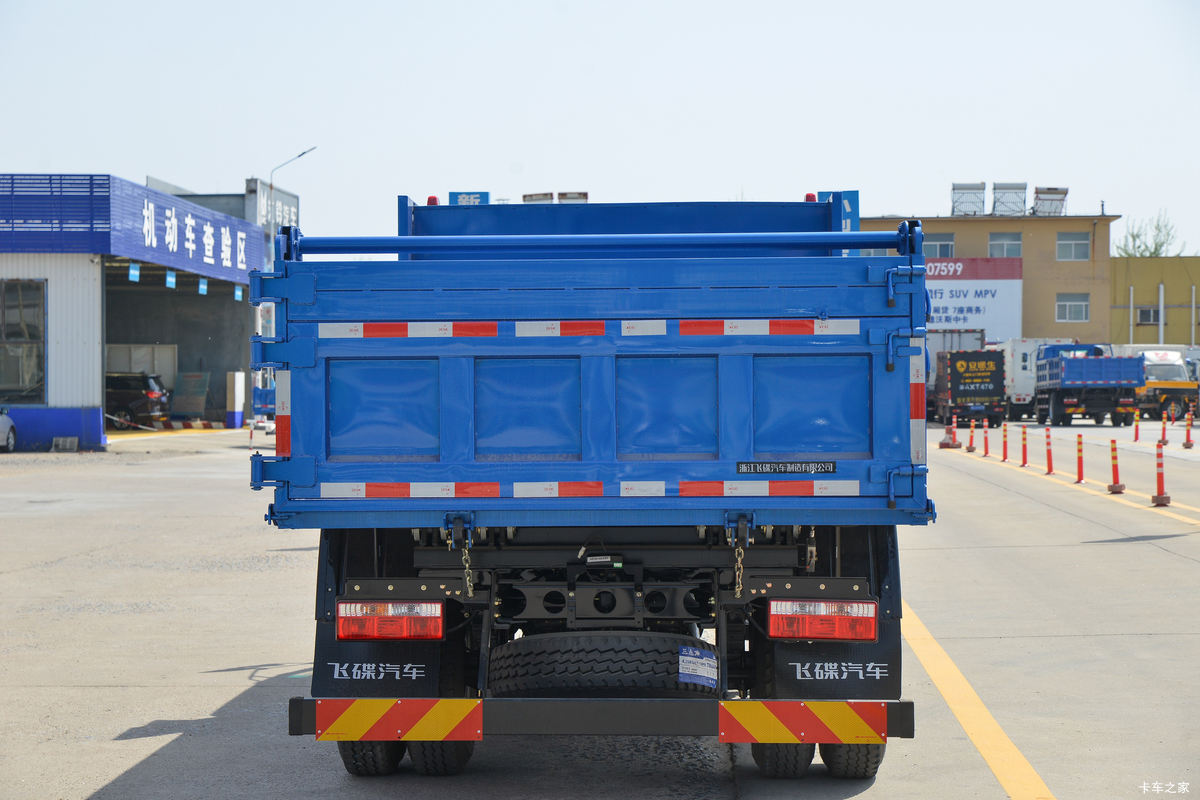 �ɵ��³� T3ϵ�� 158���� 4X2 3.75����ж��(����)��װ                                                