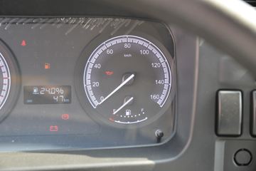 ���� ˳��խ�� 143���� 3.22��˫����ʽ�Ῠ(����)(Һɲ)(JX5041XXYTSGA26)ͼƬ