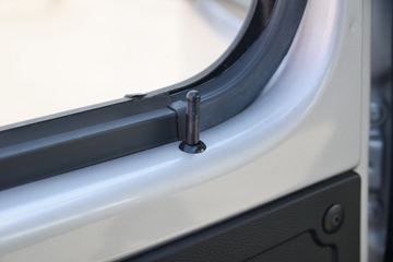 ŷ������ ����F3 1.6L 122���� ���� 3.05��˫������΢��(����)ͼƬ