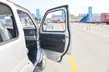 ŷ������ ����F3 1.6L 122���� ���� 3.05��˫������΢��(����)ͼƬ