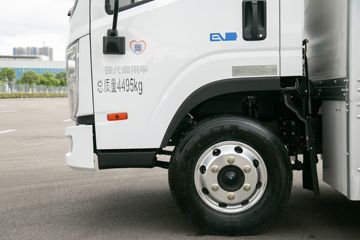 �ִ����ó� ��ͼEV 4.5T 4.17�׵��Ŵ��綯��ʽ�ῨͼƬ