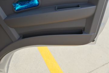 ŷ������ С���� 95���� 4X2 2.95�׵�����ж��(����)(����)ͼƬ