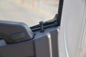 ŷ������ С���� 95���� 4X2 2.95�׵�����ж��(����)(����)ͼƬ