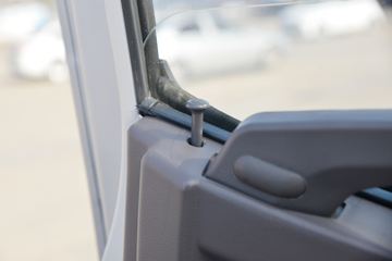 ŷ������ С���� 95���� 4X2 2.95�׵�����ж��(����)(����)ͼƬ