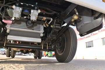 ŷ������ С���� 95���� 4X2 2.95�׵�����ж��(����)(����)ͼƬ