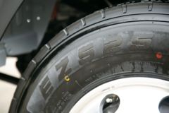 现代商用车 泓图EV 4.5T 4.17米单排纯电动厢式轻卡(CHM5042XXYZDC33BEV)