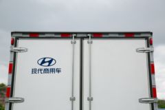 现代商用车 泓图EV 4.5T 4.17米单排纯电动厢式轻卡(CHM5042XXYZDC33BEV)