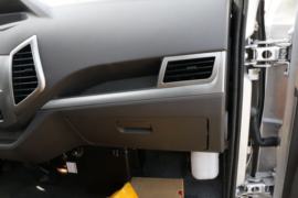 小宝马&nbsp;载货车驾驶室                                               图片