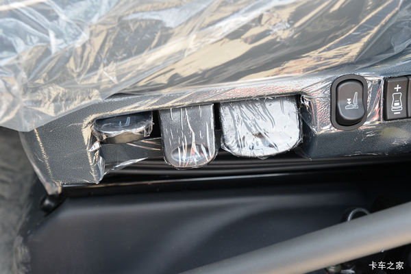 乘龙H7重卡 510马力 6X4牵引车(国六)最高优惠2.5万元