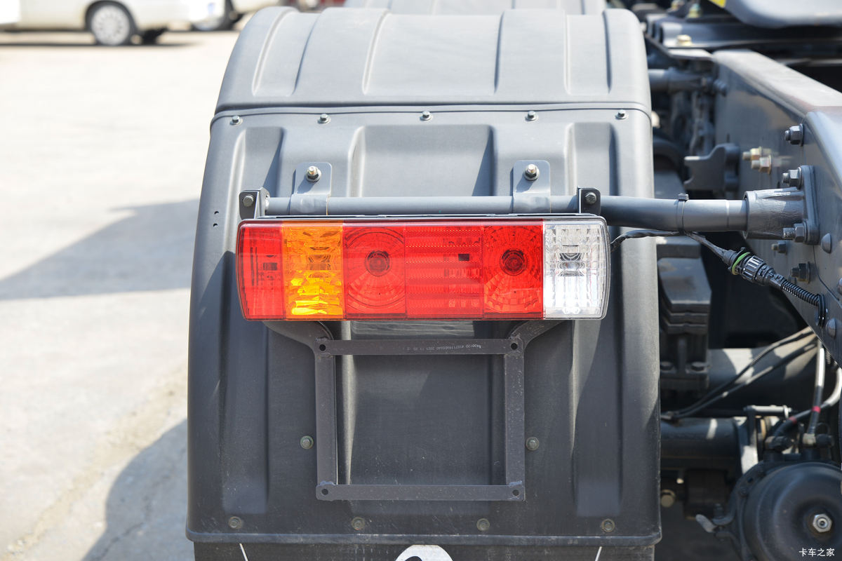  H7ؿ 510 6X4 AMTԶǣ()(LZ4251H7DC1)                                                