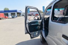 东风途逸 T3(原小霸王W) 1.6L 123马力 2.7米双排栏板小卡(带空调)(国六)(EQ1031D60Q6)