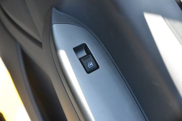 ���� ŷ����S3ϵ ��ͨ�콢�� 156���� 3.83���Ű��դʽ�Ῠ(����)(�ٱ�3.727)ͼƬ