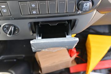 ���� ŷ����S1ϵ ��ӯ�� 131���� 4.14�׵�����ʽ�Ῠ(����)(Һѹβ��)ͼƬ