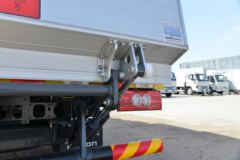 福田 欧马可S1系 智盈版 131马力 4.14米单排厢式轻卡(国六)(液压尾板)(BJ5048XXY-FM5)