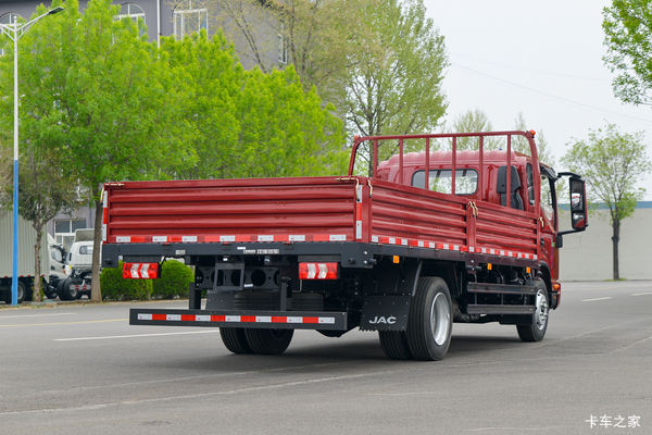 厂价钜惠 重磅出击 优惠6000元海口市擎天柱载货车火爆热卖中