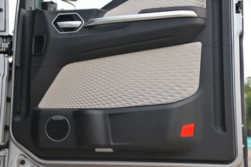 �й����� �ǵ¿�SITRAK C9H�ؿ� 570���� 6X4 AMT�Զ���ǣ����(����)(��Һ��)ͼƬ