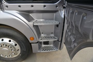 �й����� �ǵ¿�SITRAK C9H�ؿ� 570���� 6X4 AMT�Զ���ǣ����(����)(��Һ��)ͼƬ