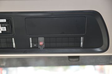 �й����� �ǵ¿�SITRAK C9H�ؿ� 570���� 6X4 AMT�Զ���ǣ����(����)(��Һ��)ͼƬ