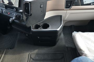 �й����� �ǵ¿�SITRAK C9H�ؿ� 570���� 6X4 AMT�Զ���ǣ����(����)(��Һ��)ͼƬ