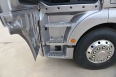 中国重汽 汕德卡SITRAK C9H重卡 570马力 6X4 AMT自动挡牵引车(国六)(带液缓)