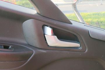 擎天柱&nbsp;载货车驾驶室                                               图片