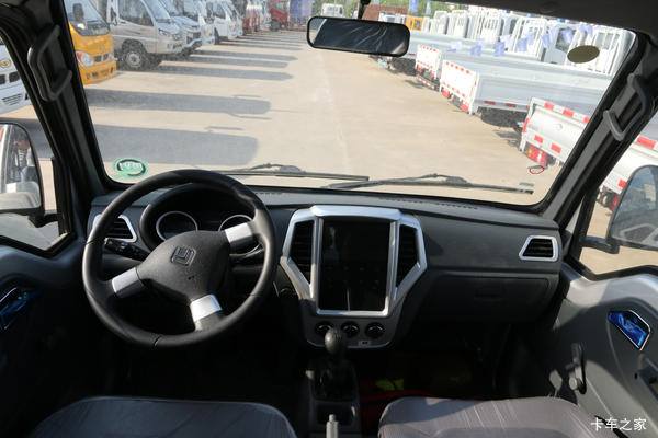 赛菱载货车廊坊市火热促销中 让利高达0.3万