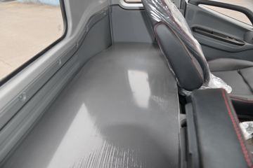 ���� ����˹V8 195���� 9.325����ʽ�ػ���(����)(HFC5110XXYP61K1E2NS)ͼƬ