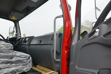 ���� ����˹V8 ����� 195���� 4X2 4.6���Ű������ػ���(����)(HFC1181B80K1D4S)ͼƬ