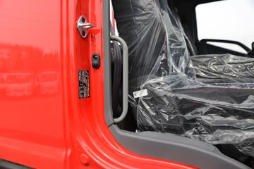 ���� ����˹V8 ����� 195���� 4X2 4.6���Ű������ػ���(����)(HFC1181B80K1D4S)ͼƬ