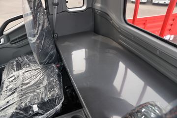 ���� ����˹V8 ����� 195���� 4X2 4.6���Ű������ػ���(����)(HFC1181B80K1D4S)ͼƬ