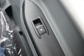 ���� ����˹V8 ����� 195���� 4X2 4.6���Ű������ػ���(����)(HFC1181B80K1D4S)ͼƬ