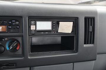 ���� ����˹V8 ����� 195���� 4X2 4.6���Ű������ػ���(����)(HFC1181B80K1D4S)ͼƬ