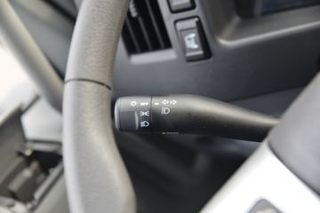 ���� ����˹V8 ����� 195���� 4X2 4.6���Ű������ػ���(����)(HFC1181B80K1D4S)ͼƬ