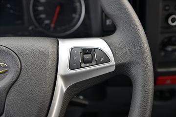 ���� ����˹V8 ����� 195���� 4X2 4.6���Ű������ػ���(����)(HFC1181B80K1D4S)ͼƬ